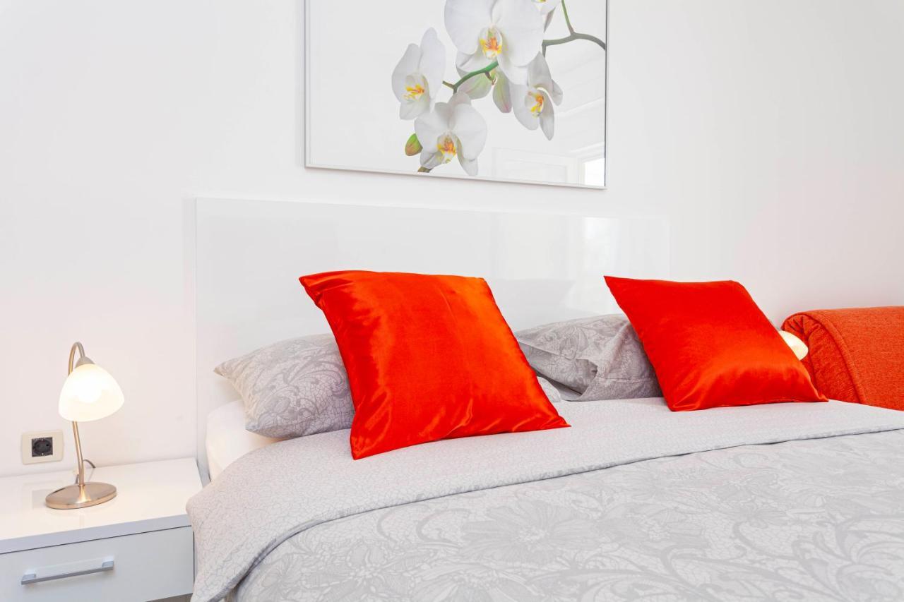 Villa King Apartments Brela Bagian luar foto