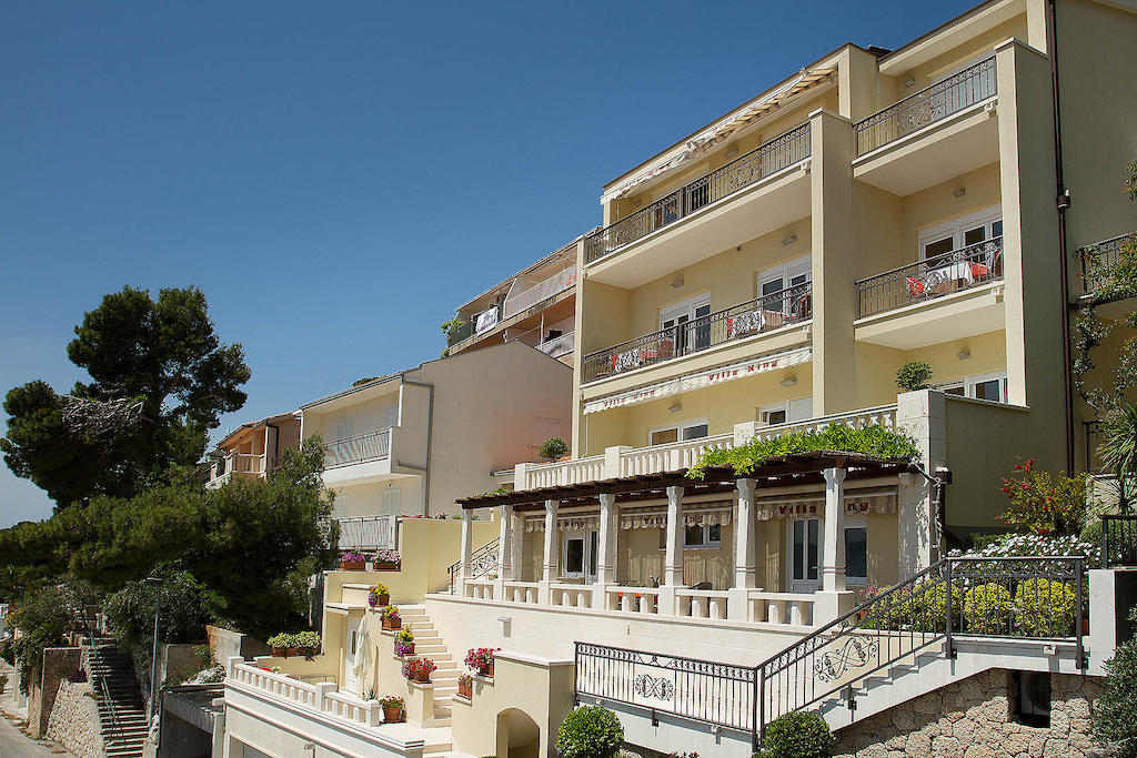 Villa King Apartments Brela Bagian luar foto